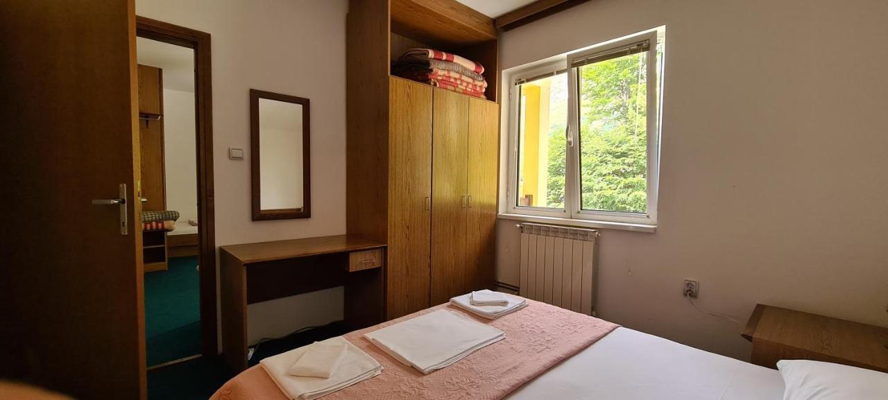 Guest House Tiha Noc Zabljak  Exterior photo